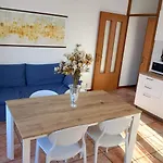 Zwei-zimmer-wohnung Mit Seeblick By Interhome * Malcesine