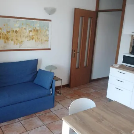 Zwei-zimmer-wohnung Mit Seeblick By Interhome Appartement *
