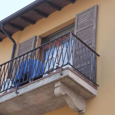 Zwei-zimmer-wohnung Mit Seeblick By Interhome Appartement *
