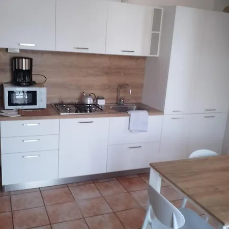 Zwei-zimmer-wohnung Mit Seeblick By Interhome *