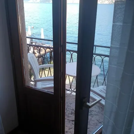 Zwei-zimmer-wohnung Mit Seeblick By Interhome * Malcesine
