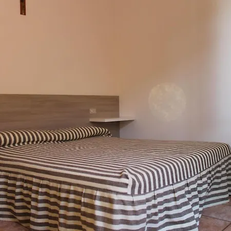 Zwei-zimmer-wohnung Mit Seeblick By Interhome Appartement Malcesine