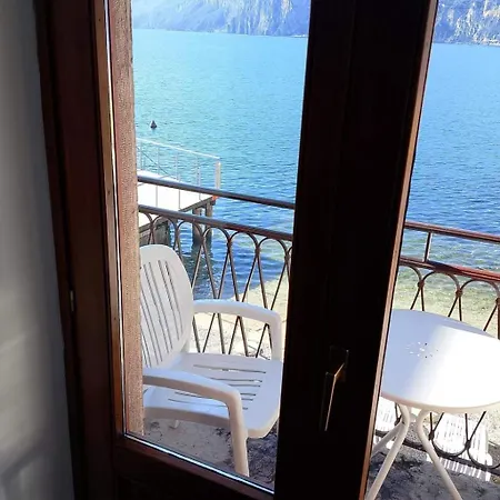 Appartement Zwei-zimmer-wohnung Mit Seeblick By Interhome Malcesine