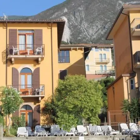 Appartement Zwei-zimmer-wohnung Mit Seeblick By Interhome Malcesine