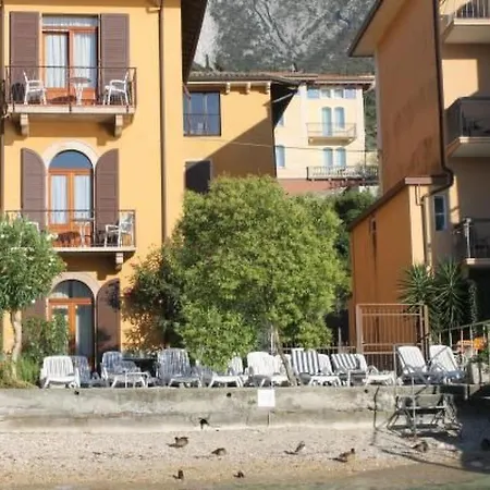 Zwei-zimmer-wohnung Mit Seeblick By Interhome * Malcesine